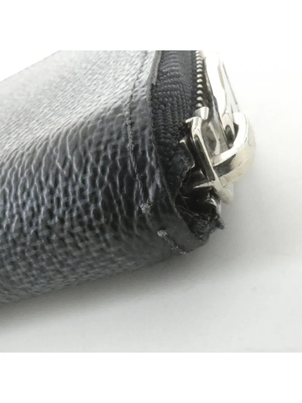 Louis Vuitton Damier Cobalt Zippy Wallet Vertical